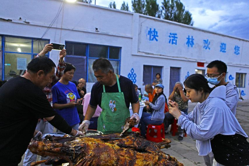 對酒當歌，人生幾何，要盡興就現在！